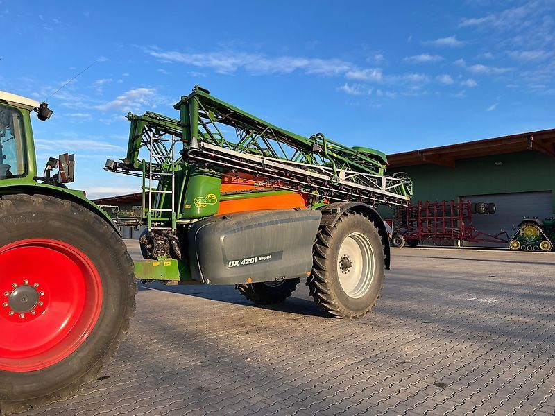 Amazone ux 4201 Sprayer €72,000