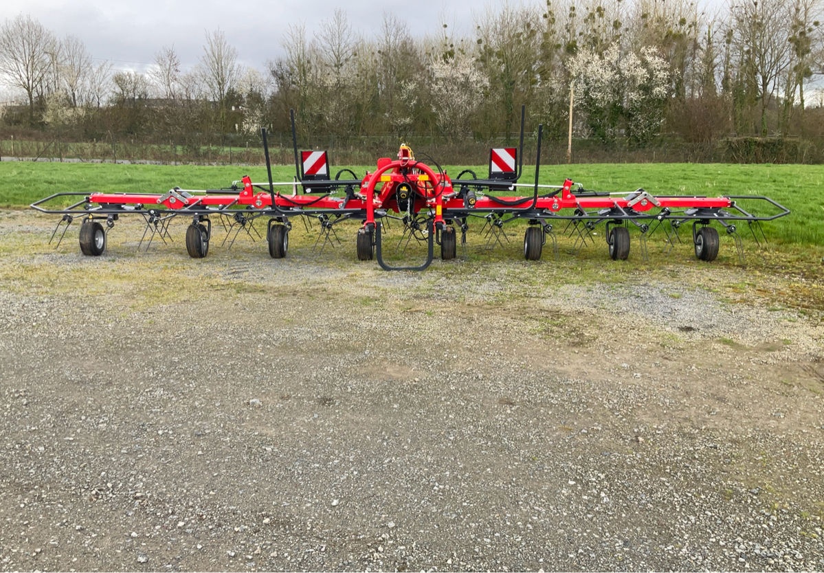 Vicon Fanex 804 rotaryhaymaker €16,500