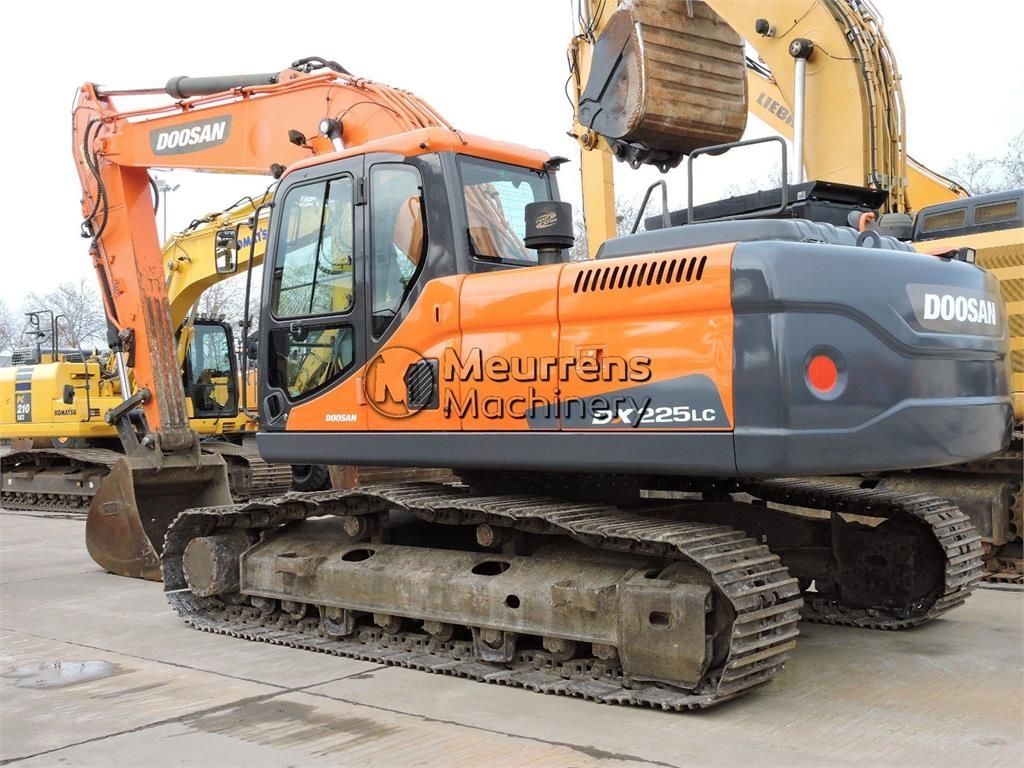 Doosan dx225 Koparka gąsienicowa 49 000 €