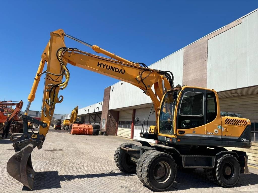 HYUNDAI robex 170 w-9 Колесный экскаватор 37 500 €