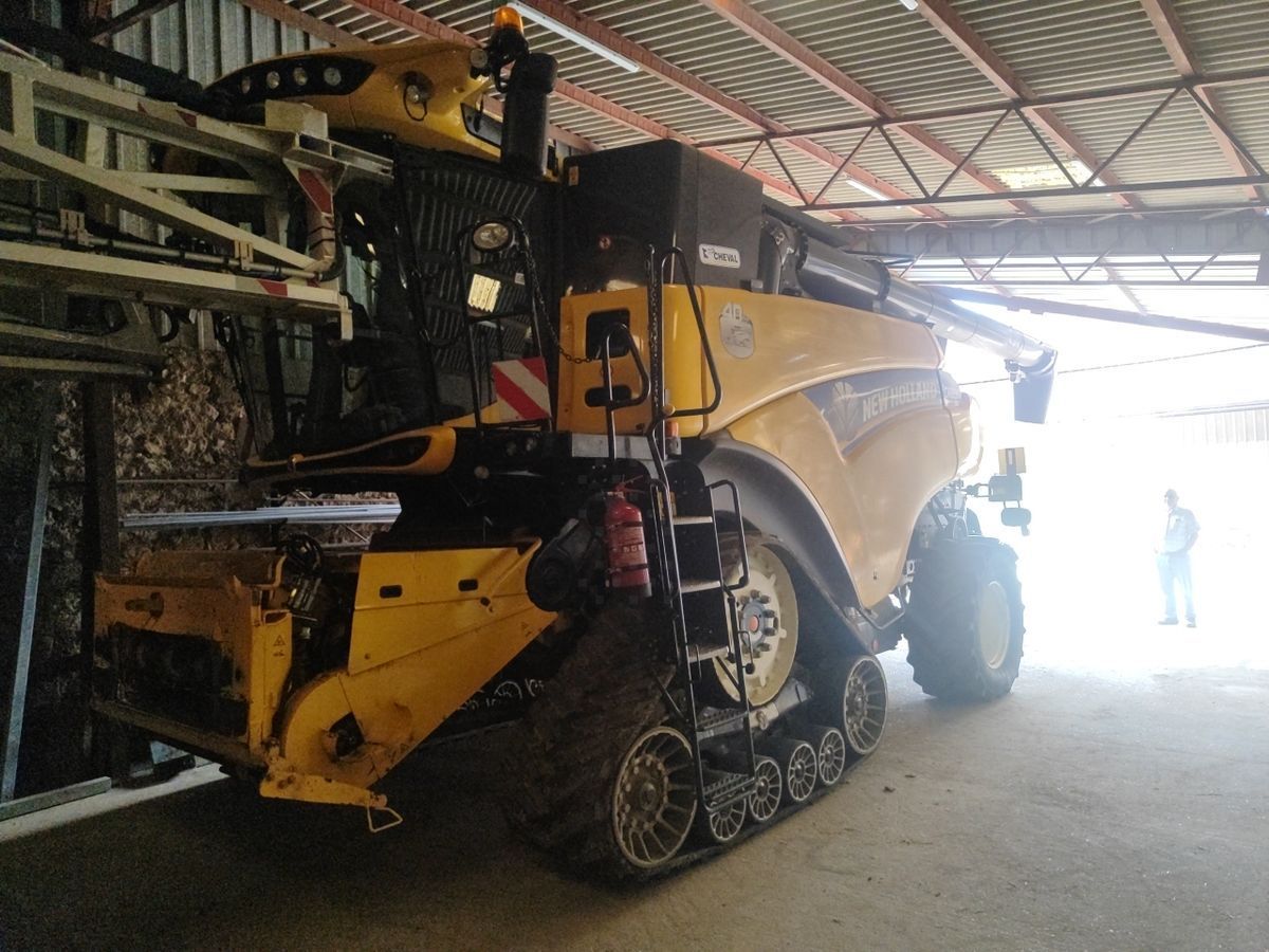 New Holland CR 8.90 Kombainas 235 000 €