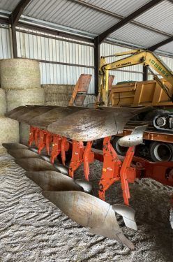 Kuhn varimaster 123 Plough €18,000