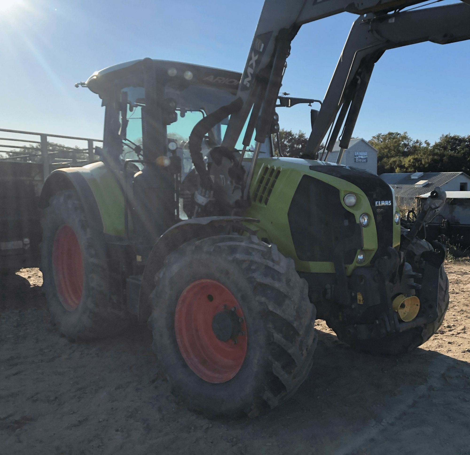E-FARM: Claas Arion 610 - Traktor - id KHKAJJJ - 48.000 € - Baujahr: 2019 - Abgelesene Motorstunden: 5.989