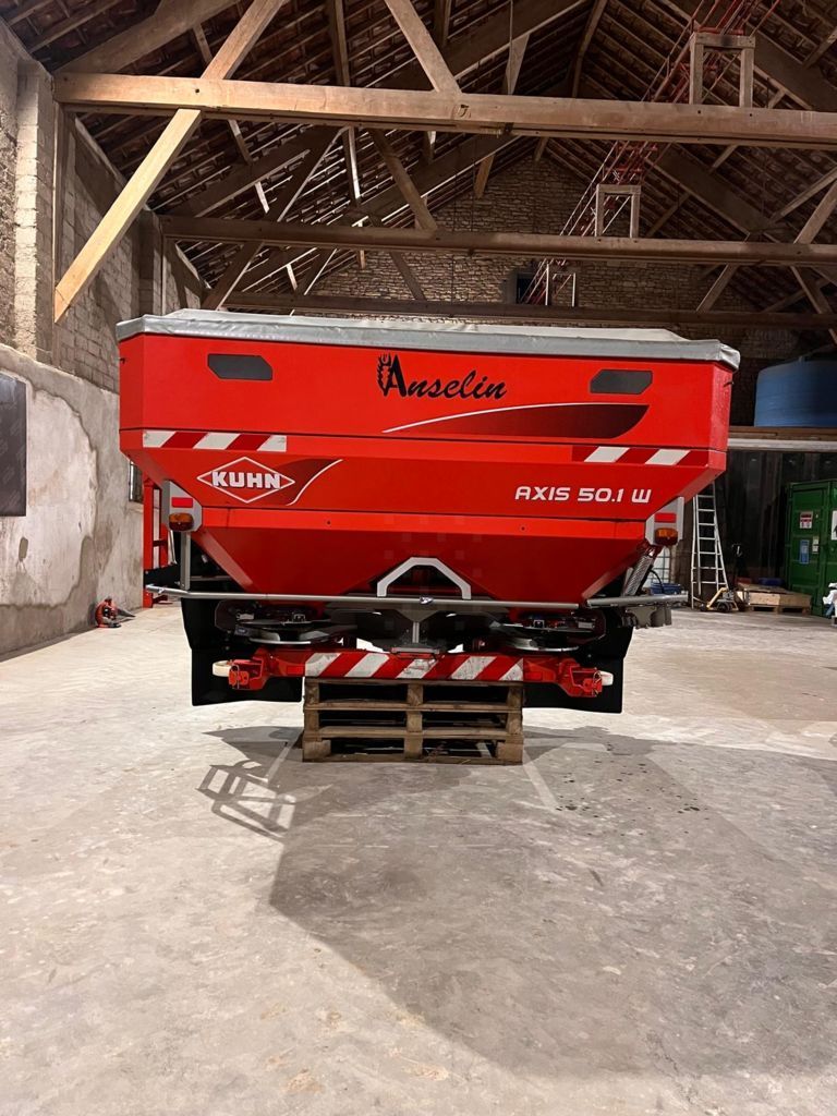 Kuhn axis 50.1 w Fertiliser spreader €9,900