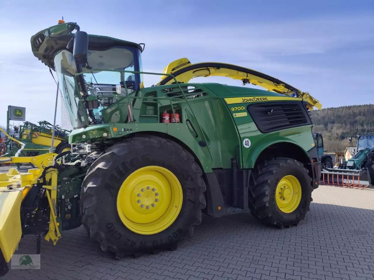 E-FARM: John Deere 9700 - Self propelled forage harvester - id ANMFQNH - Year of construction: 2024 - Engine hours: 486,Engine power (HP): 826,Germany