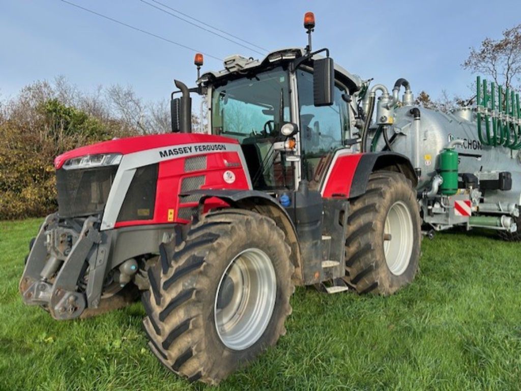 E-FARM: Massey Ferguson 8S.205 - Traktor - id VL2LGQG - 125 000 € - Rok produkcji: 2020 - Motogodziny: 2250,Moc silnika: 205,Francja