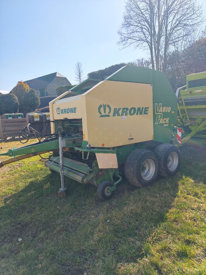 E-FARM: Krone Vario Pack 1800 - Baler - id PTT26FZ - €9,500 - Year of construction: 2003 - Total number of bales produced: 32,000,France