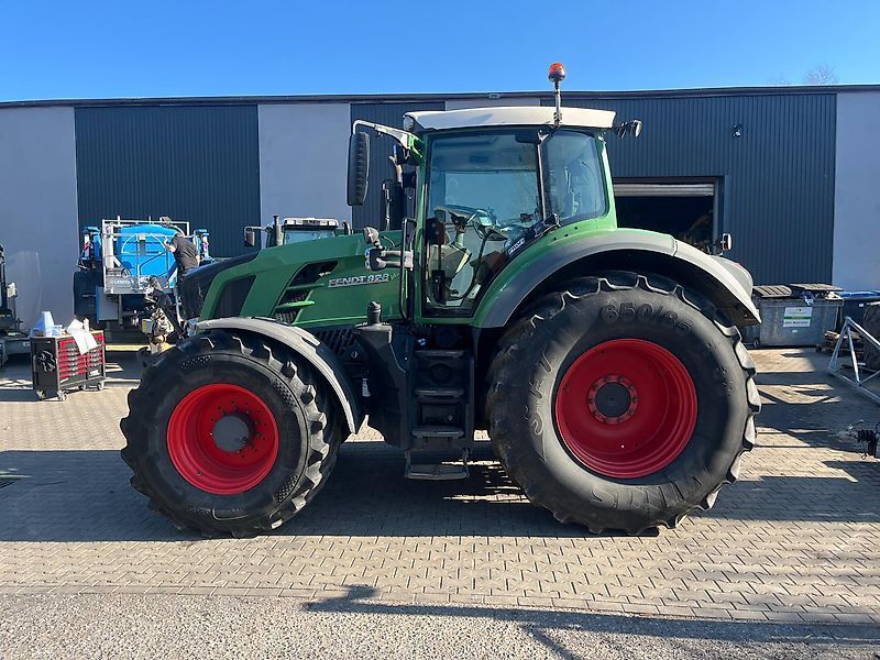 Fendt 828 Vario Tractor €65,000