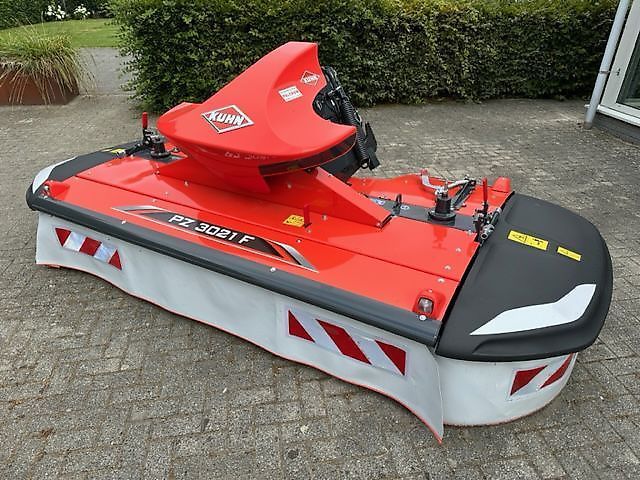 Kuhn PZ 3021 F Mower €13,750