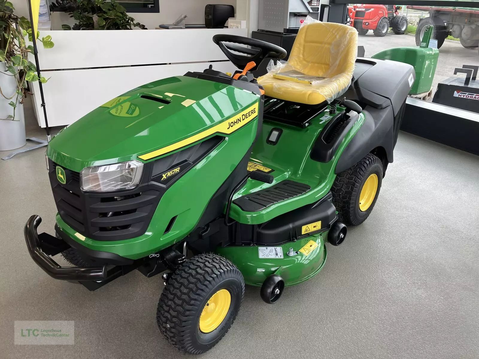 E-FARM: John Deere X167R - Rasenmäher - id MDBZECP - 5.229 € - Baujahr: 2025 - Österreich