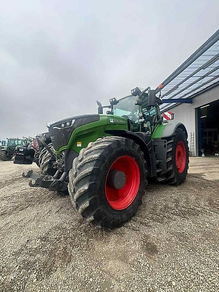 Fendt 1050 Vario Profi Plus Tractor €199,000