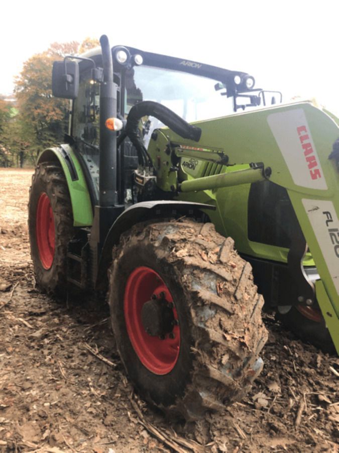 E-FARM: Claas Arion 420 - Traktor - id XLHYEPX - 38.000 € - Baujahr: 2015 - Abgelesene Motorstunden: 7.800,Motorleistung (PS): 100,Frankreich
