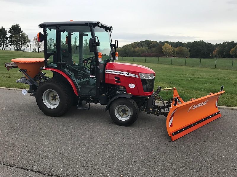 Massey Ferguson 1735 M HC Tractor €39,000