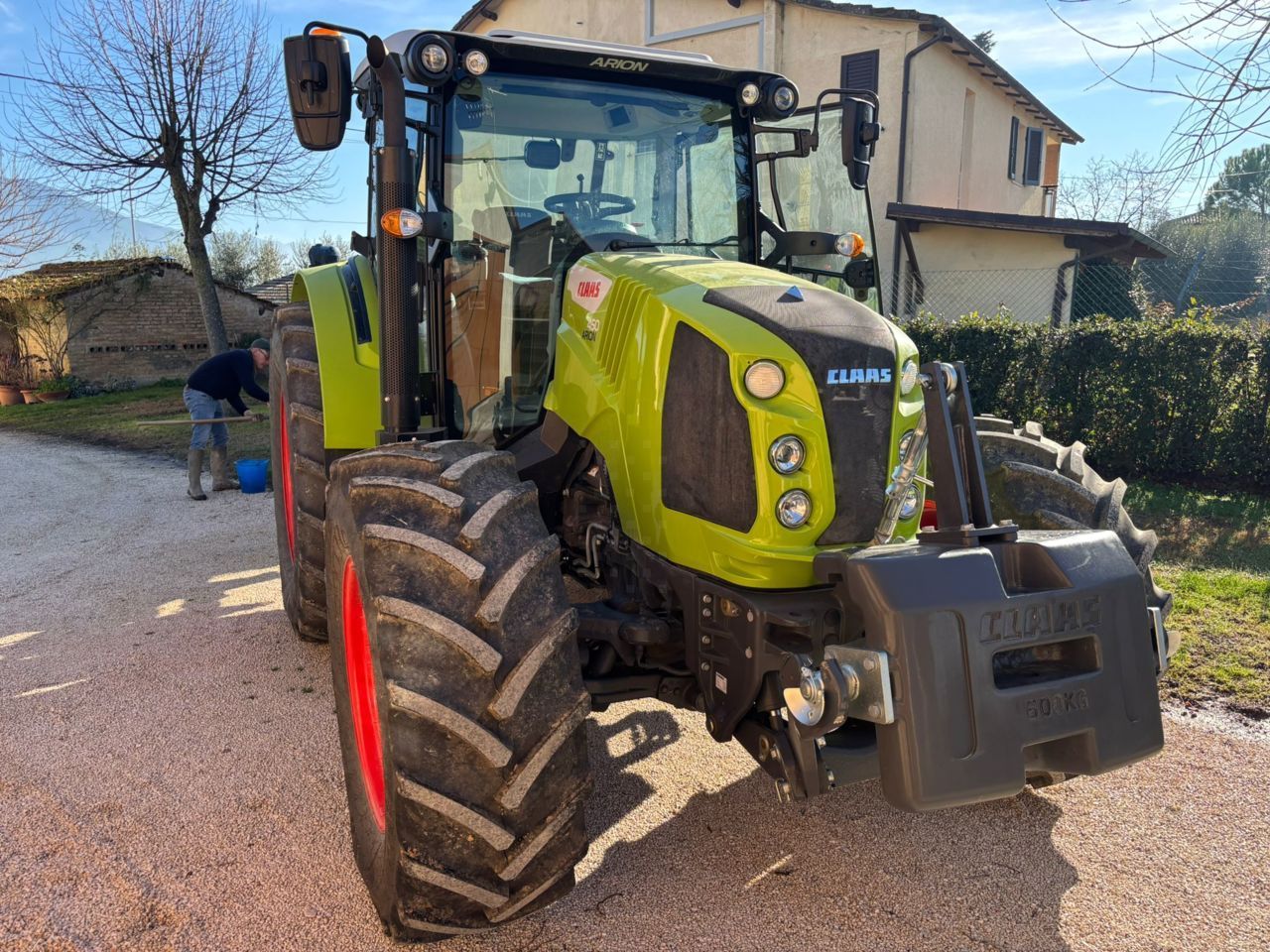 E-FARM: Claas Arion 450 - Tracteur - id ILYTFNQ - 75 000 € - Année: 2023 - Lecture du nombre d'heure: 750,Italie