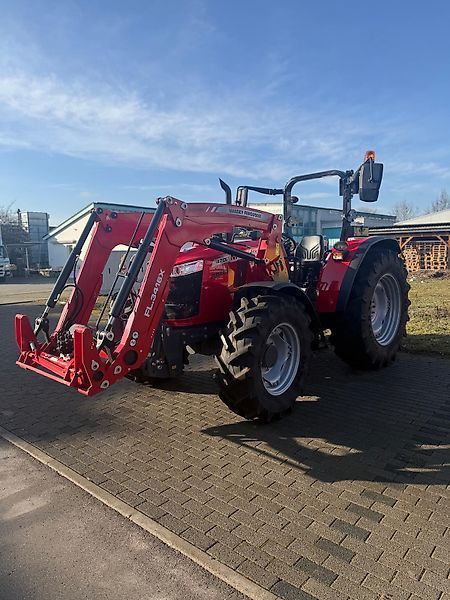 Massey Ferguson 4709M Traktor 55 000 €