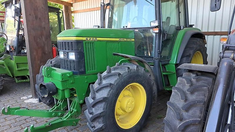 John Deere 6200 Tractor €23,900