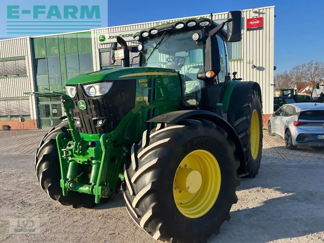 John Deere 6250 R Tractor €129,900