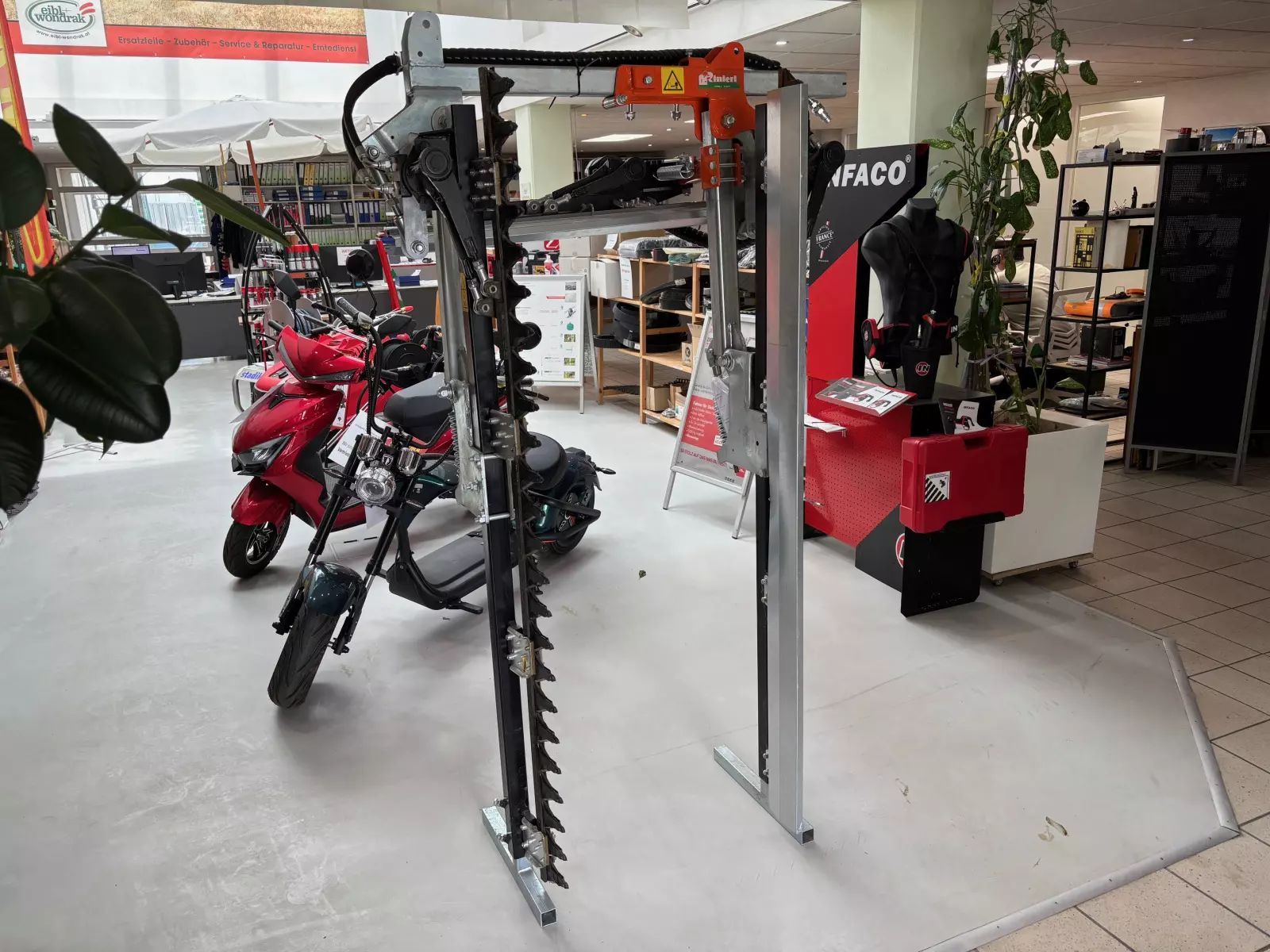 Rinieri überzeilenlaubschneider crl 180 + 80+ 180 Orchard and vineyard equipment other €6,290