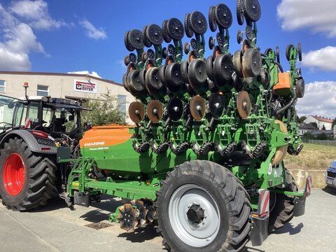 E-FARM: Amazone sämaschine precea 6000-tcc - Precision drill - id EHPBHI9 - €168,900 - Year of construction: 2025 - Germany