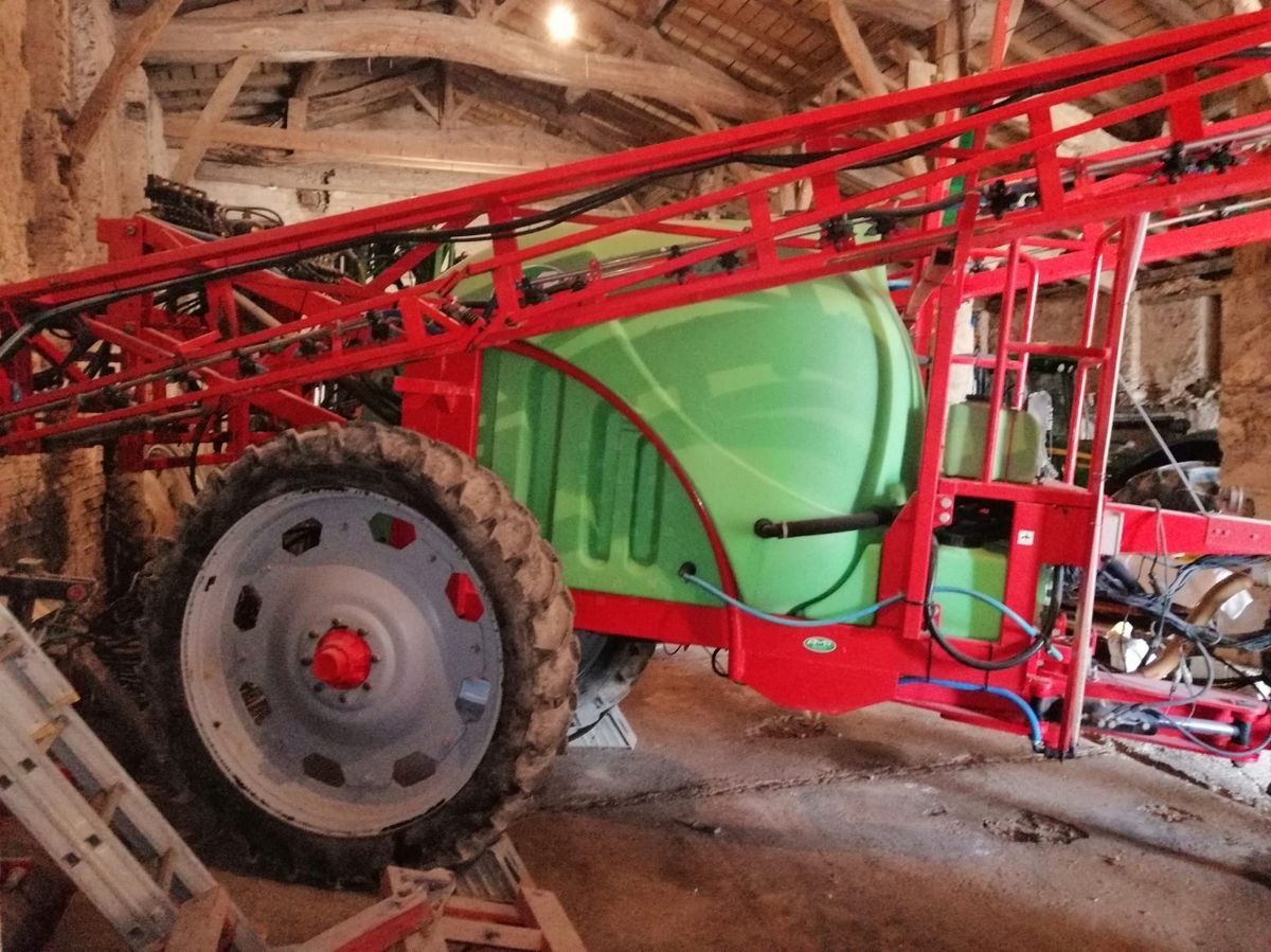 E-FARM: amp sprayers amp sprayer - Pulverizador - id VEJ9R5F - 12.000 € - Año: 2008 - Francia