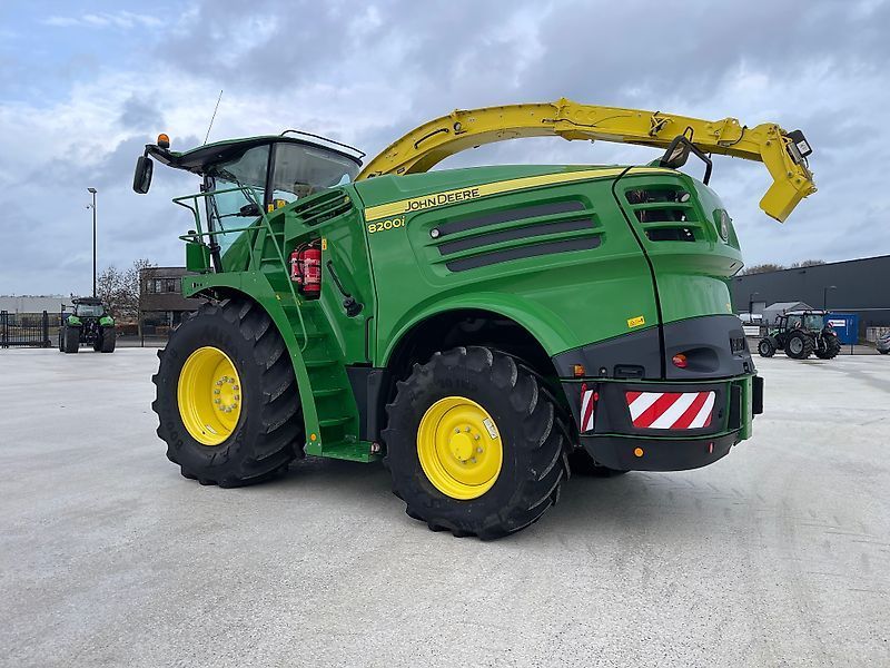John Deere 8200 Cosechadora de forraje autopropulsada 173.500 €
