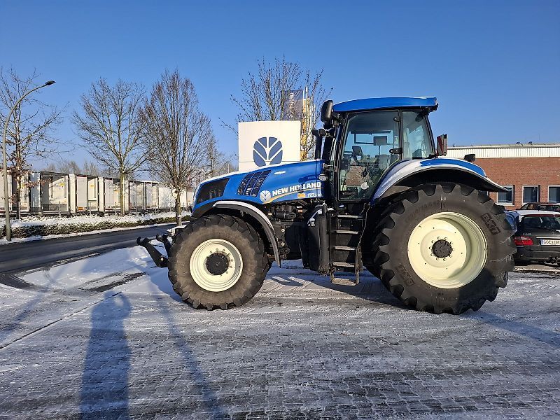 New Holland T8.300 Tractor €75,546