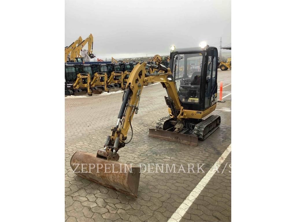Caterpillar 301.7D Excavadora de orugas 15.393 €