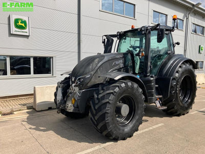 E-FARM: Valtra T234 - Tractor - id SL2MTYC - €91,392 - Year of construction: 2020 - Engine hours: 4,931,Engine power (HP): 230,United Kingdom