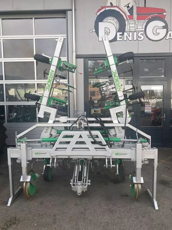 E-FARM: sonstige bineuse maïs 6 rangs 75 cm - Véhicule motorisé - id S2ZXZSZ - 17 841 € - Année: 2020 - Suisse