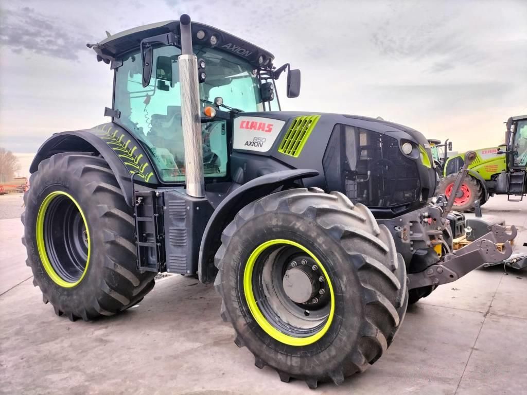 E-FARM: Claas Axion 810 - Tractor - id YGMLICW - €59,000 - Year of construction: 2014 - Engine hours: 7,200,Italy
