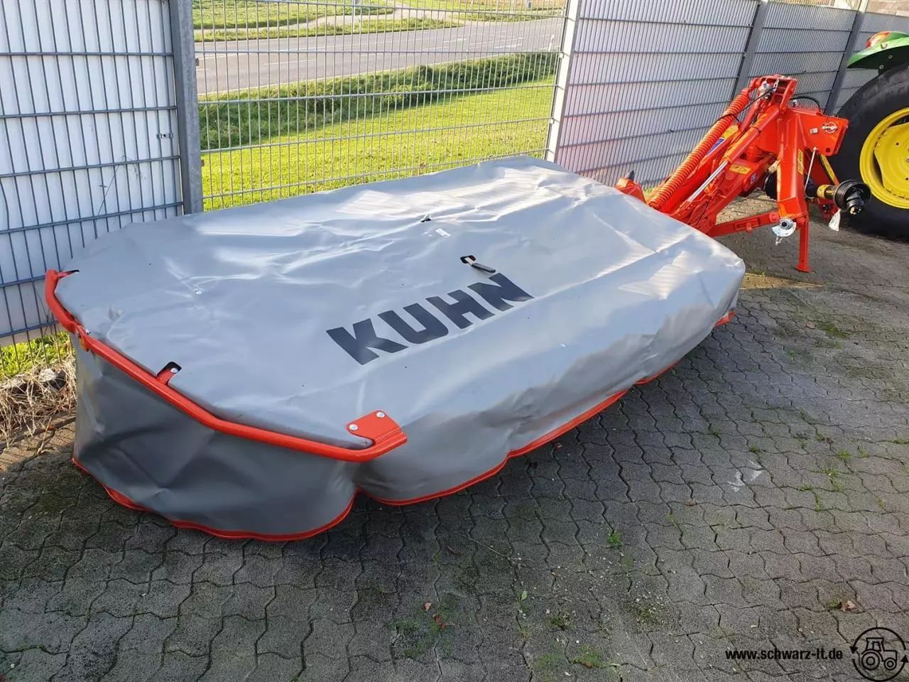 Kuhn GMD 280 FF Sekačka 9 450 €