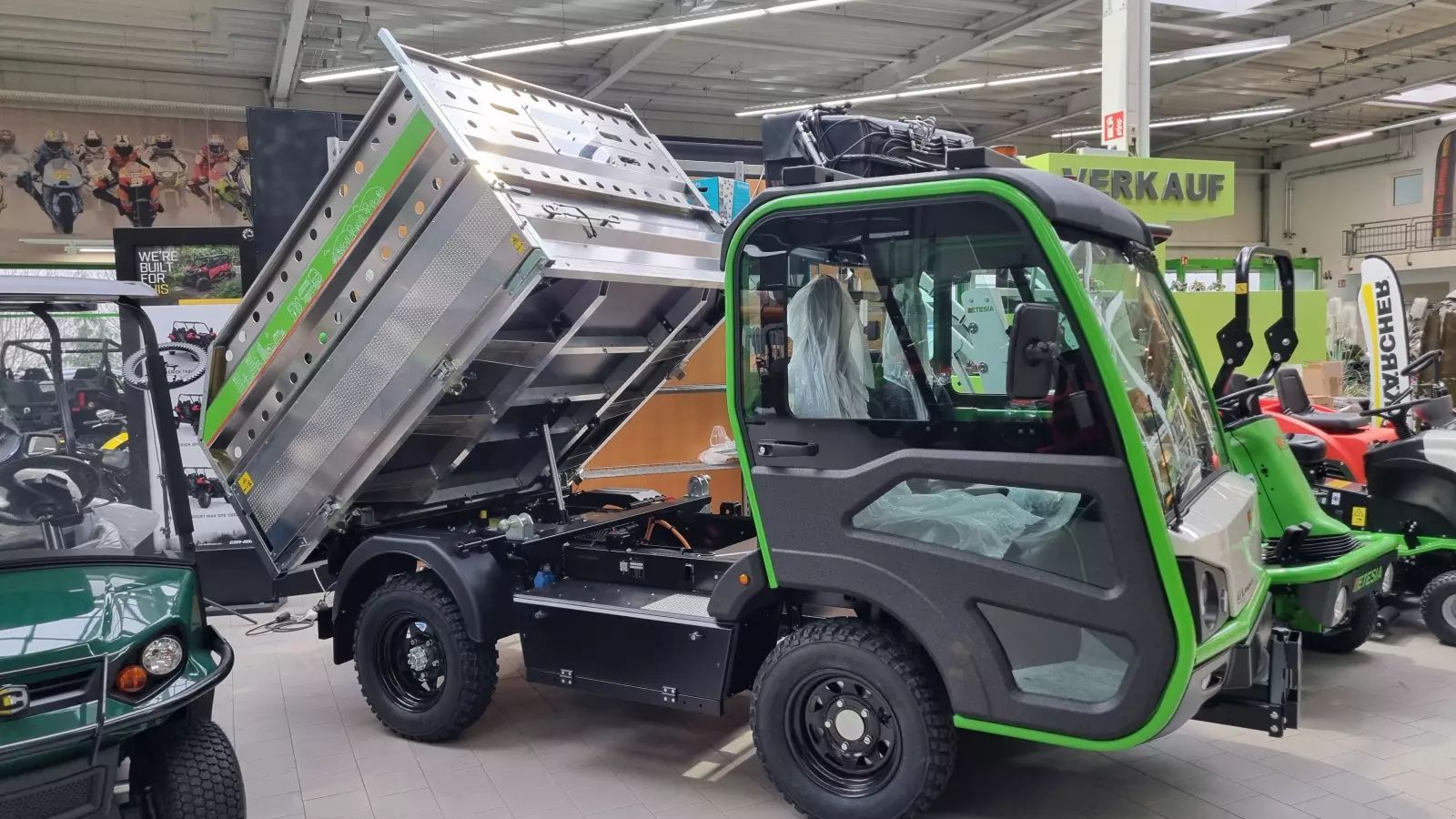 E-FARM: Etesia et-lander - Motor vehicle - id JSRERZL - Year of construction: 2024 - Germany