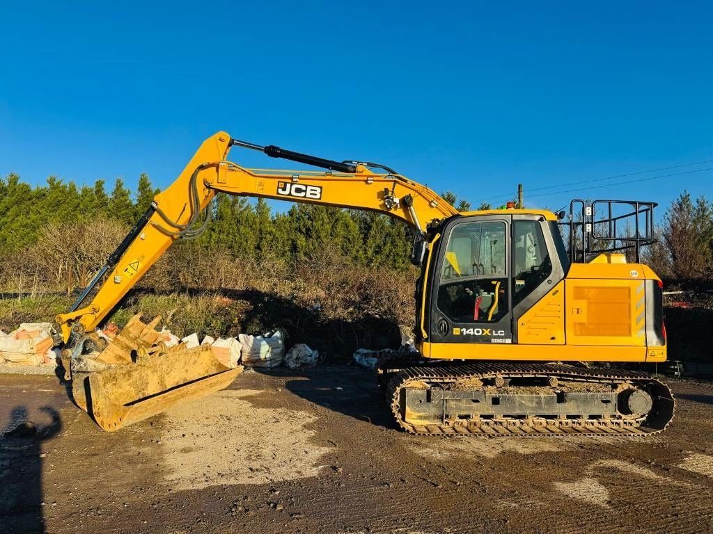 JCB 140 x Crawler excavator €82,739