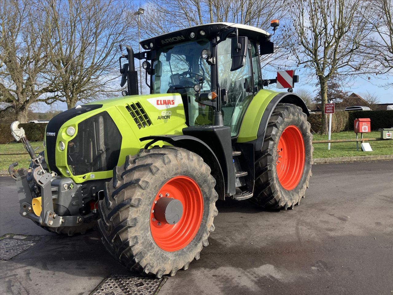 Claas Arion 650 Traktor 77 683 €