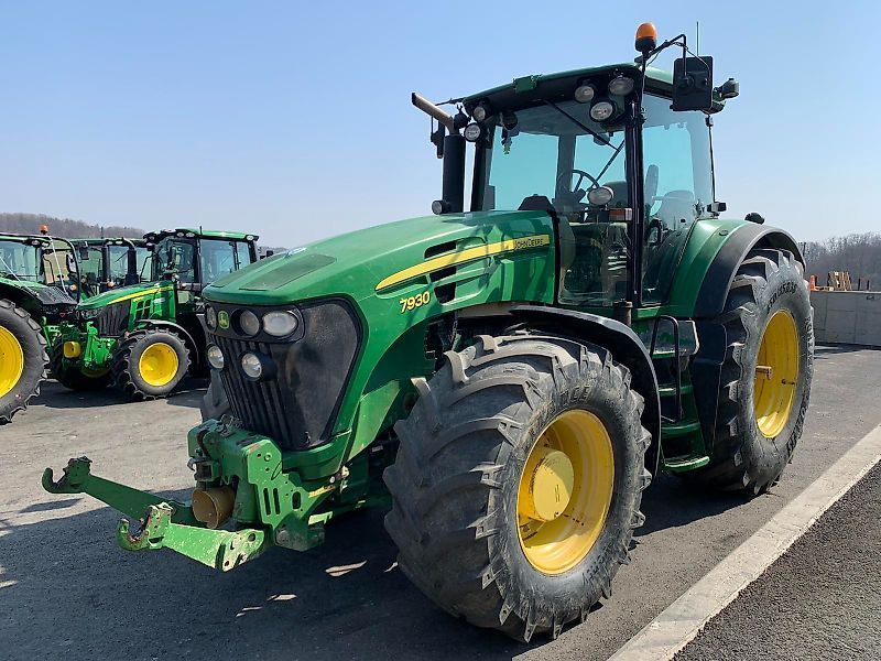 E-FARM: John Deere 7930 - Tracteur - id B5XMRYZ - 57 000 € - Année: 2008 - Lecture du nombre d'heure: 10 250,Puissance du moteur (chevaux): 220,Slovénie