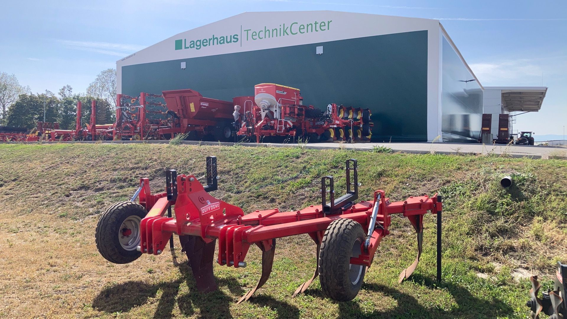 E-FARM: Quivogne SS08 - Cultivateur - id Z3Y5ZDL - 12 917 € - Année: 2020 - Autriche