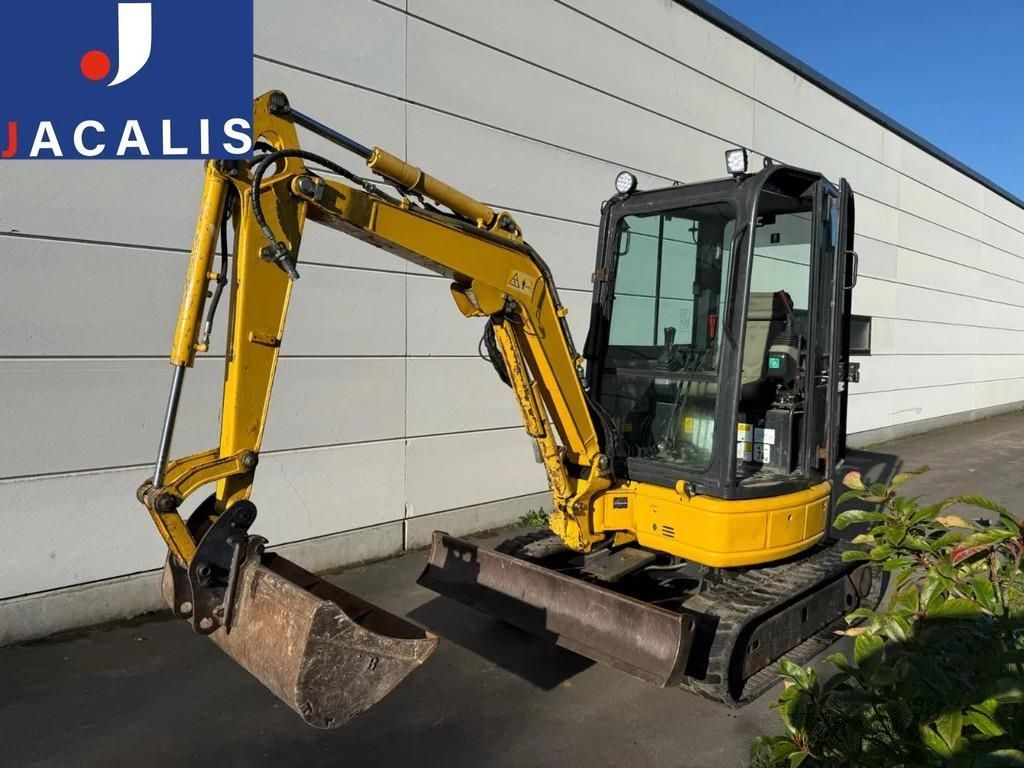 KOMATSU pc26mr-3 Mini excavator €19,400