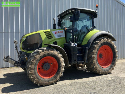 E-FARM: Claas Axion 810 CMATIC - Tractor - id UWB4SLJ - €99,000 - Year of construction: 2019 - Engine hours: 3,900,Engine power (HP): 215,France