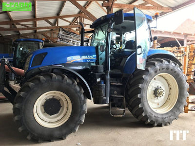 E-FARM: New Holland T 7.220 - Τρακτέρ - id 8VLGVY5 - 44.000 € - Χρονία: 2012 - Μετρητής ωρών: 7.977,Ισχύς κινητήρα: 220,Γαλλία