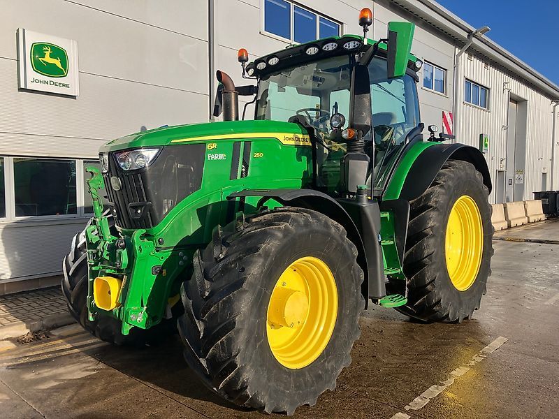 John Deere 6R 250 Traktor 140.021 €