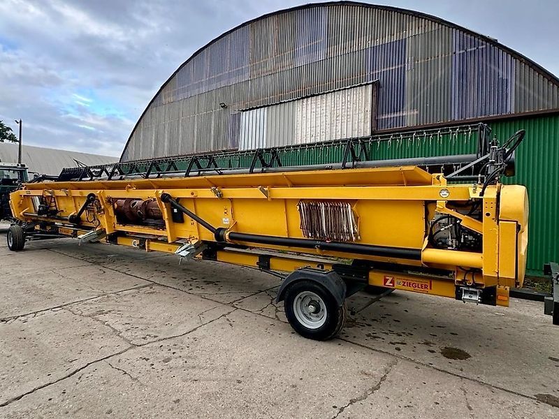 New Holland varifeed 12.5 + ziegler schbeidwerkswagen Cabezal 23.800 €