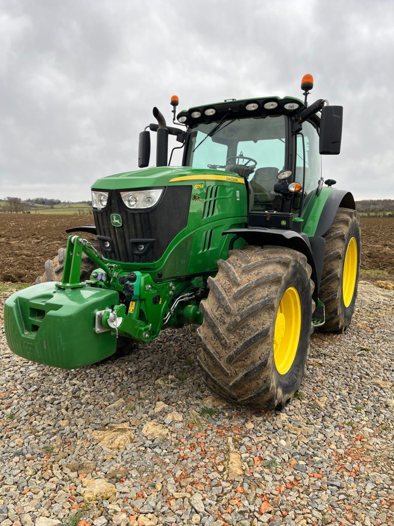 E-FARM: John Deere 6175 R - Traktor - id GQX4AFX - 105.000 € - Baujahr: 2018 - Abgelesene Motorstunden: 3.250,Motorleistung (PS): 175,Frankreich