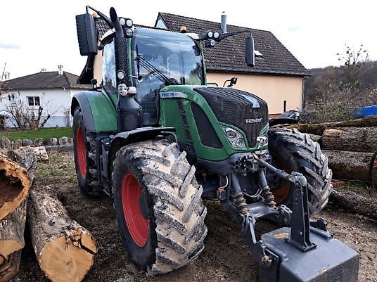 Fendt 716 Vario Tractor €74,500