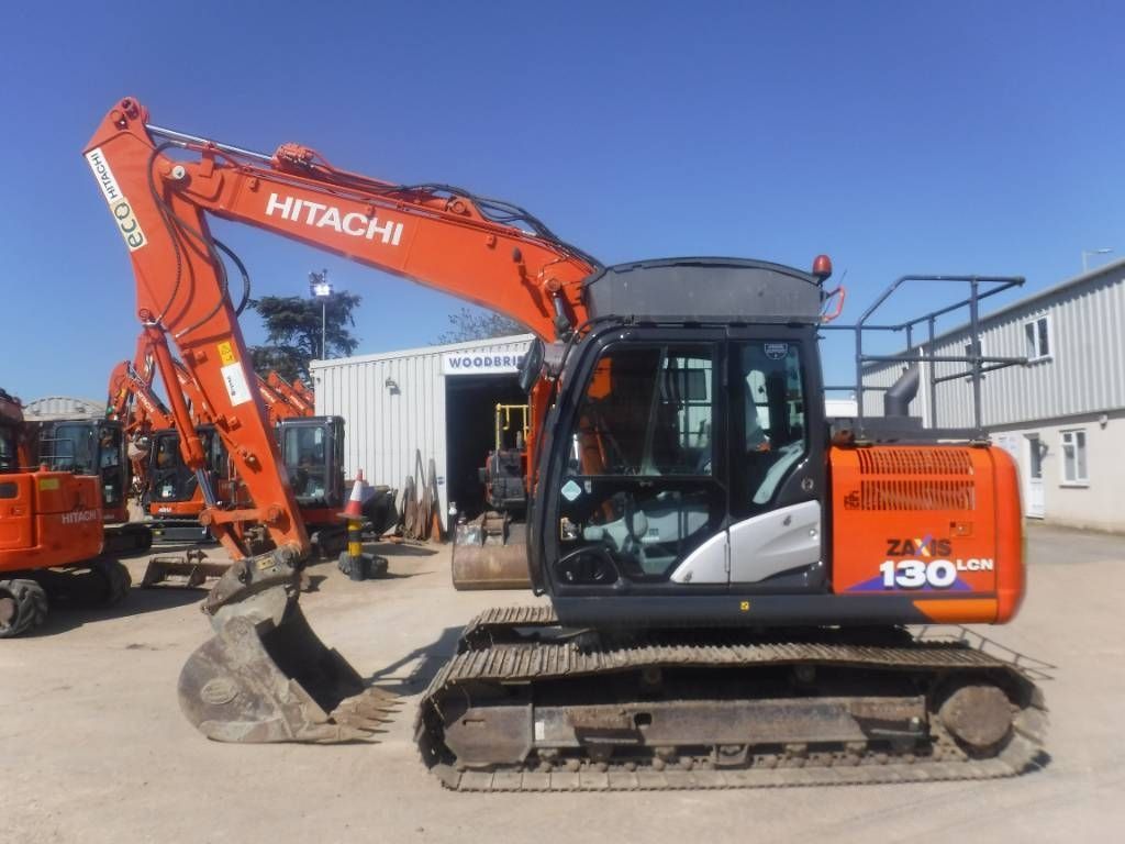 Hitachi zx 130 lc n-6 Crawler excavator €48,138