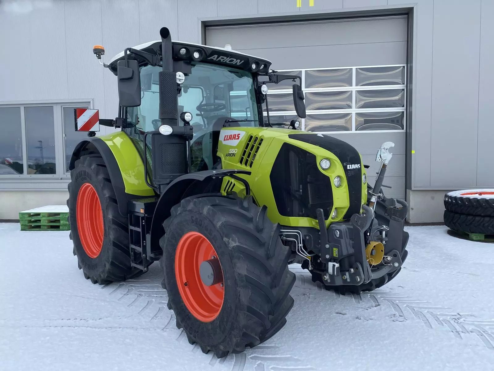 Claas Arion 550 CMATIC Τρακτέρ 125.000 €