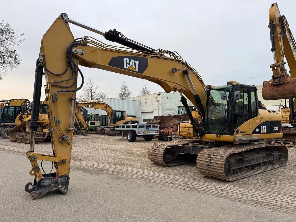 Caterpillar 323d Excavadora de orugas 53.500 €