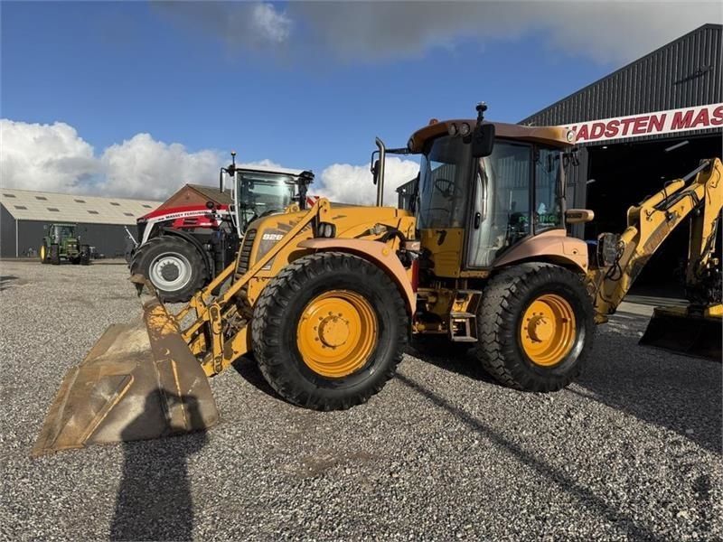 E-FARM: Hydrema 926d - Koparko-ładowarka - id BDMVKIE - 46 250 € - Rok produkcji: 2008 - Dania