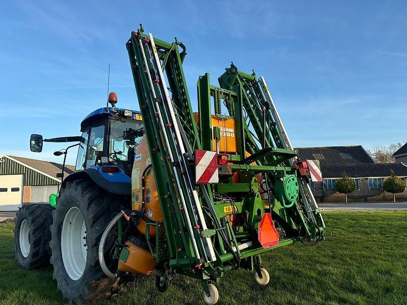 Amazone uf 1200 met fronttank ft 1001 Opryskiwacz 7750 €