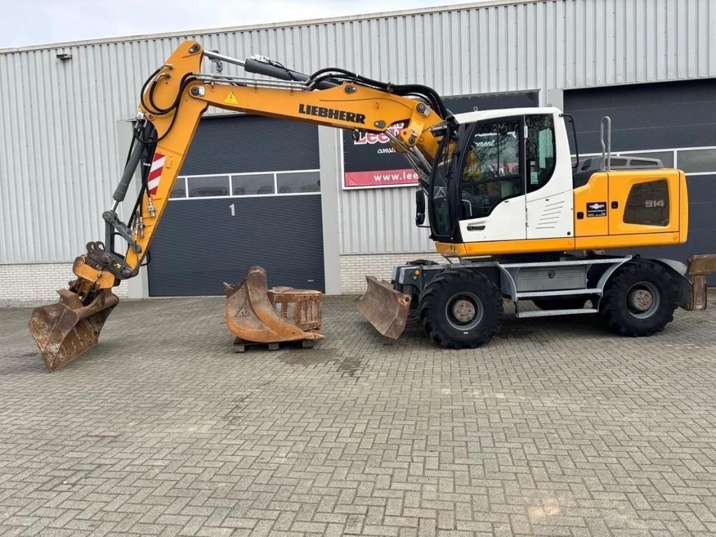 Liebherr a 914 litronic, 2017 year only 7955 hours! very ni Excavadora de ruedas 79.950 €