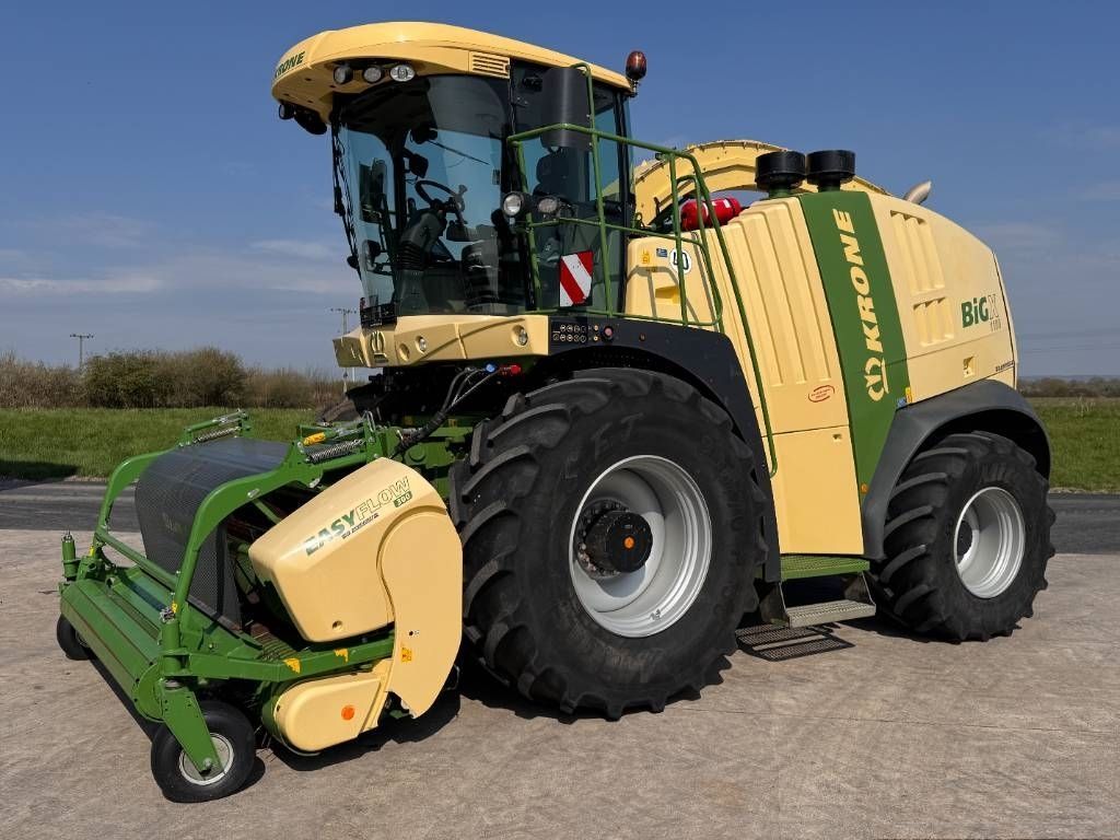 E-FARM: Krone BiG X 1100 - Самоходный кормоуборочный комбайн - id VTKCPS1 - 142 136 € - Год выпуска: 2016 - Отработанные часы: 3 928,Мощьность двигателя: 1 100,Великобритания